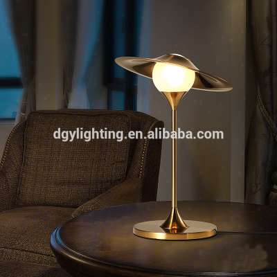 hotel 7w LED G9 horn shape fashionable led press switch reading desk gold metal table lamp